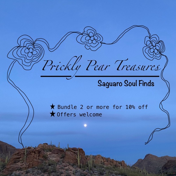 BUNDLE & SAVE. REASONABLE OFFERS ARE WELCOME - Picture 2 of 3